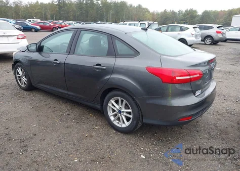2016 Ford Focus Se z USA, uszkodzony, nr VIN 1FADP3F23GL354178